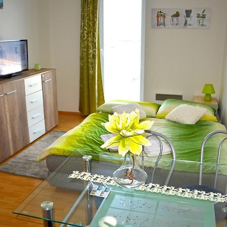 Apartman De Luxe Доновали Екстериор снимка