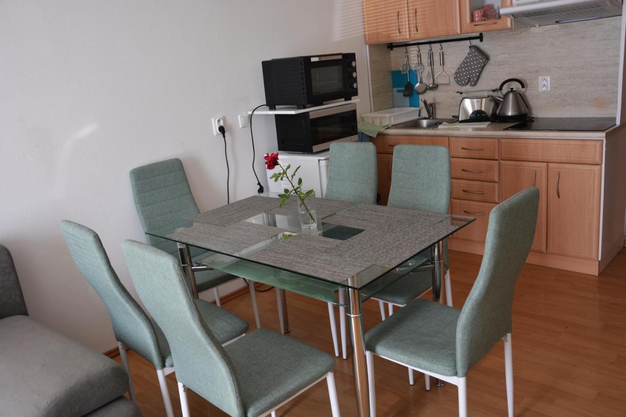 Apartman De Luxe Доновали Екстериор снимка