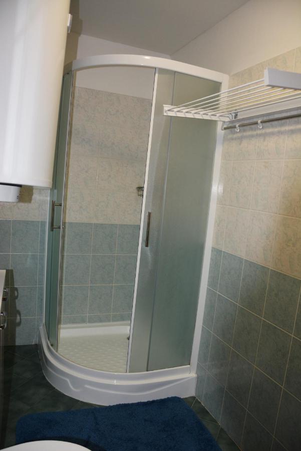Apartman De Luxe Доновали Екстериор снимка