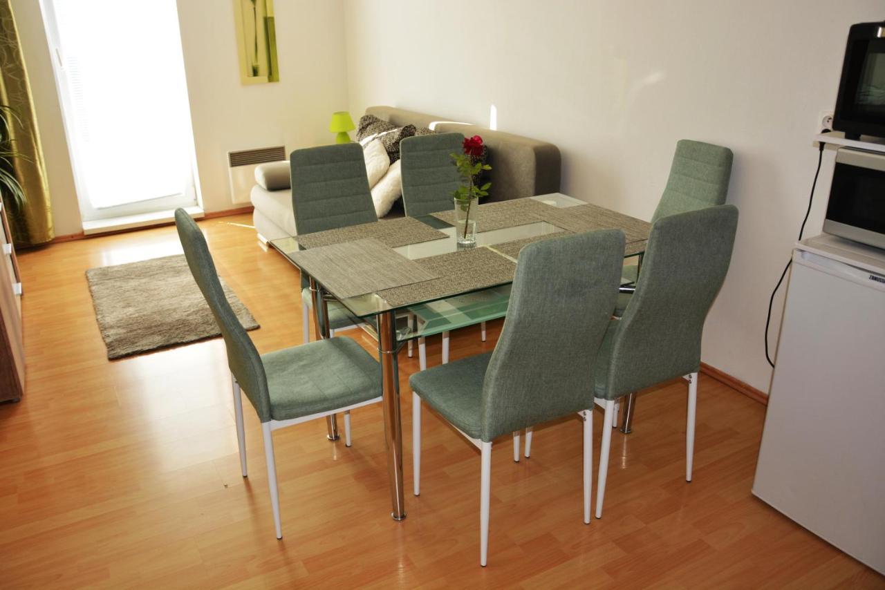 Apartman De Luxe Доновали Екстериор снимка